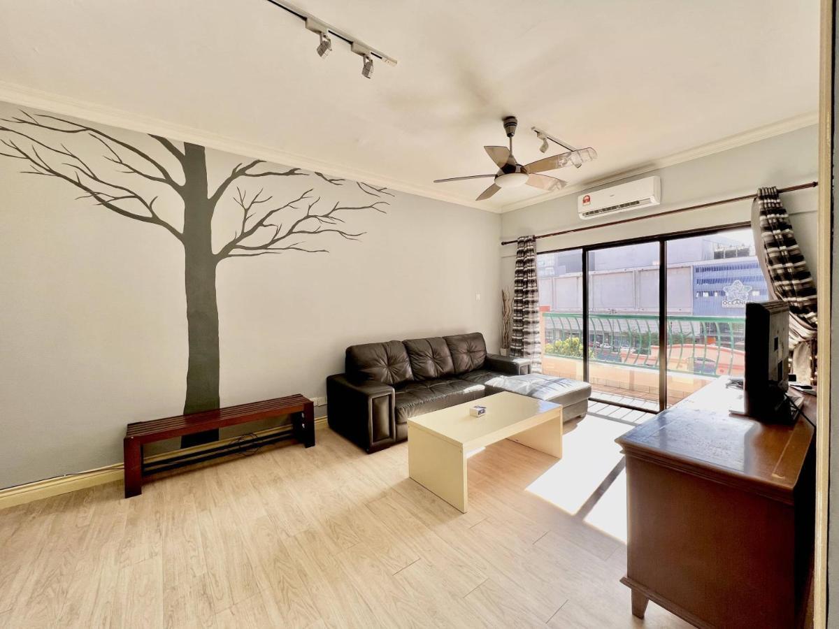 Marina Court Vacation Home 3 Bedrooms - Кота Кинабалу Екстериор снимка
