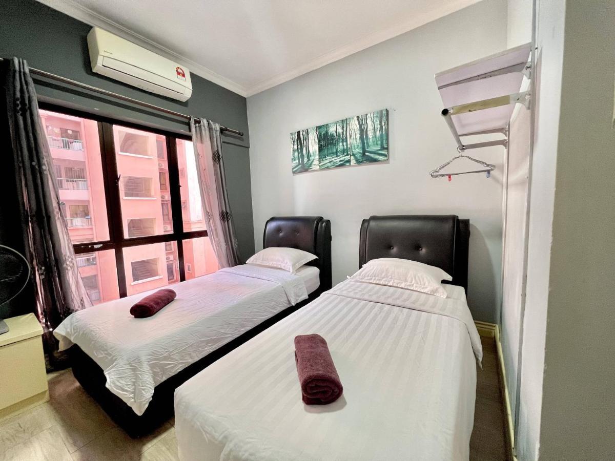 Marina Court Vacation Home 3 Bedrooms - Кота Кинабалу Екстериор снимка