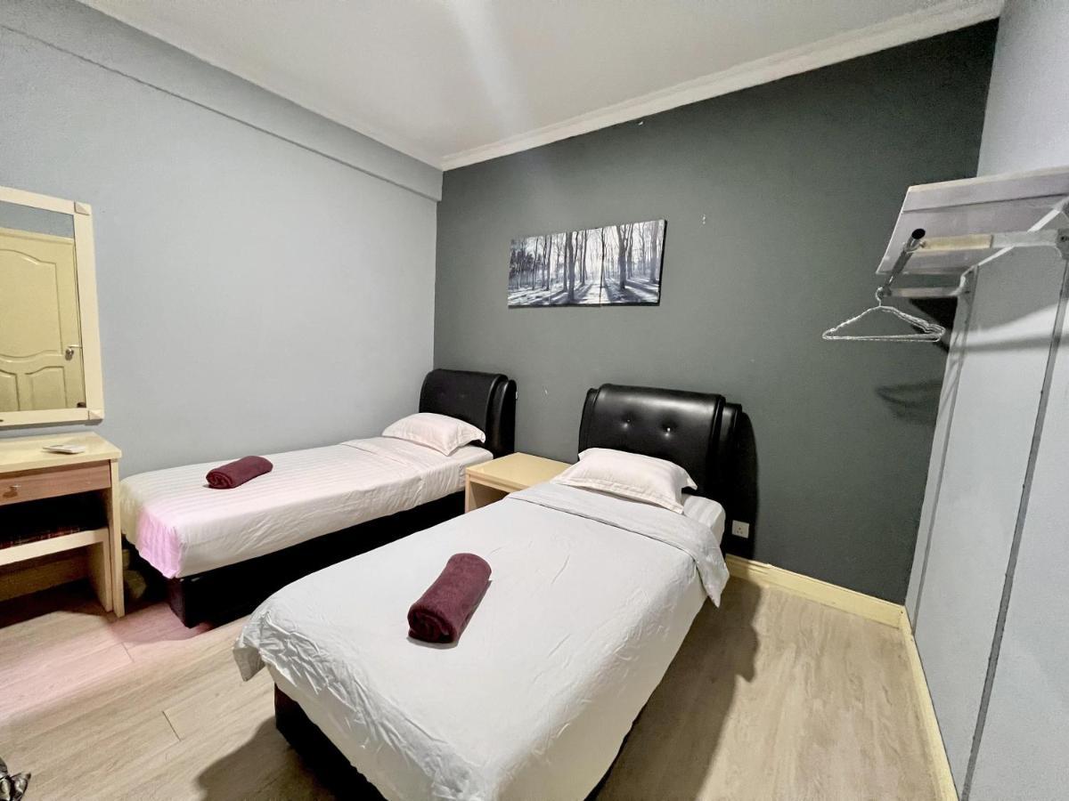 Marina Court Vacation Home 3 Bedrooms - Кота Кинабалу Екстериор снимка