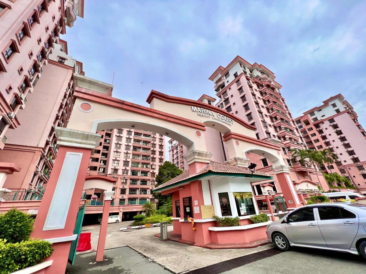 Marina Court Vacation Home 3 Bedrooms - Кота Кинабалу Екстериор снимка