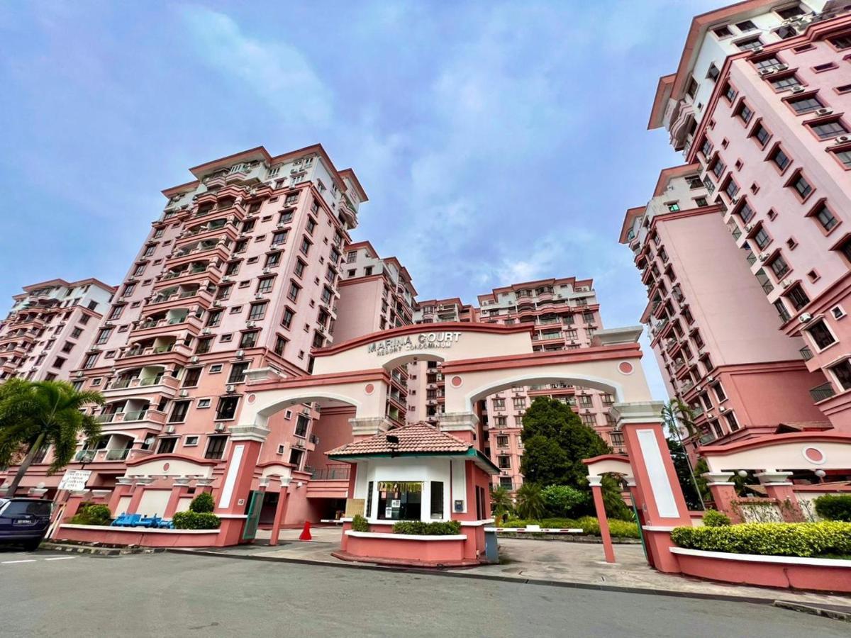 Marina Court Vacation Home 3 Bedrooms - Кота Кинабалу Екстериор снимка