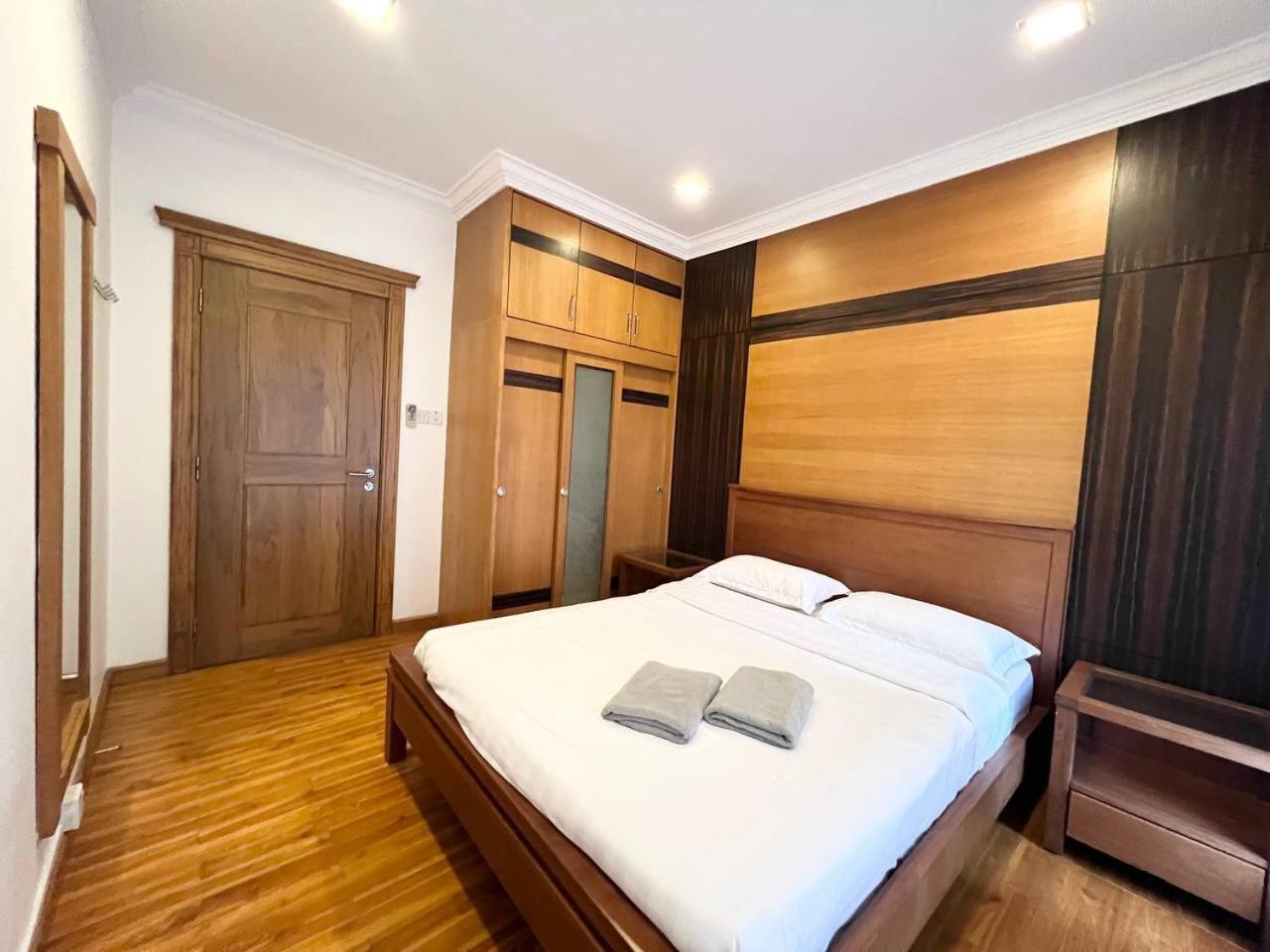 Marina Court Vacation Home 3 Bedrooms - Кота Кинабалу Екстериор снимка